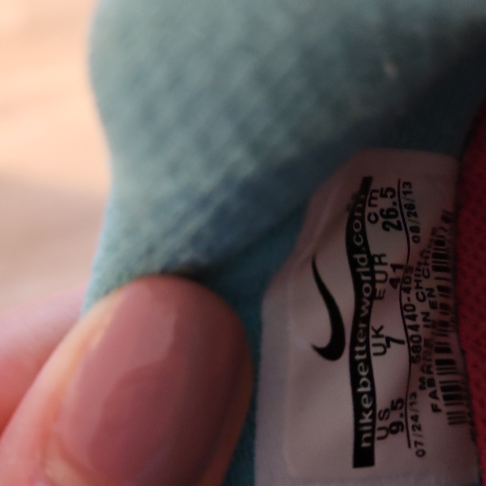 Nike Women's Blue and Pink Running Shoes - Picture 6 of 6